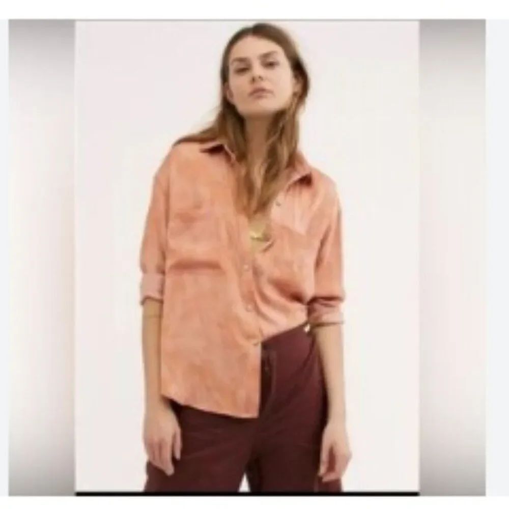 Like New! We The Free Long Sleeve Button Down Shirt in Size XS